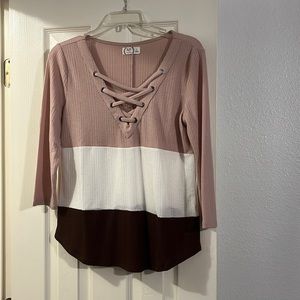 Maurices light weight sweater. Like brand new worn a few times. Size small.